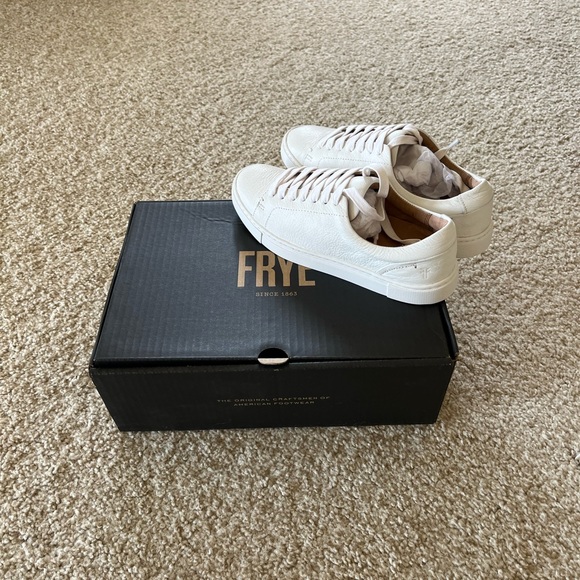 NWT Frye Women's Ivy Low Lace Sneaker - Picture 7 of 7